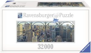 Панорамен пъзел Ravensburger от 32 000 части - Гледка над Манхатън