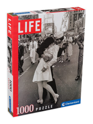 Пъзел Clementoni от 1000 части - Целувката на победата