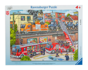 Пъзел Ravensburger от 48 части - Пожарникари по влаковите релси